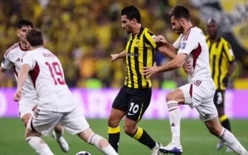 صراع البطاقة الاسيوية يشتعل مواجهة الاتفاق والاتحاد بالدوري السعودي